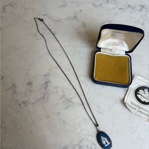 Wedgwood Blue Jasperware Cameo Pendant Necklace Silver chain
